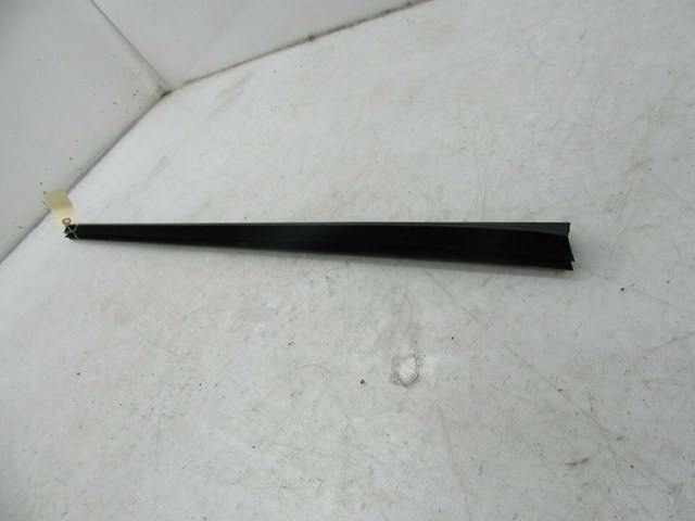 2012-2015 MERCEDES C350 COUPE OEM LEFT DRIVER DOOR GLASS INNER WEATHER STRIP