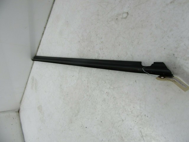 2012-2015 MERCEDES C350 COUPE OEM LEFT DRIVER DOOR GLASS INNER WEATHER STRIP