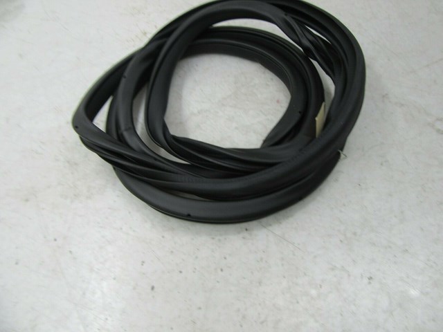 2015-2019 NISSAN MURANO OEM LEFT REAR DRIVER SIDE DOOR WEATHER STRIP INNER SEAL 