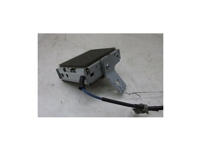 2008-2013 INFINITI G37S COUPE OEM FRONT RADIO ANTENNA AMPLIFIER MODULE 