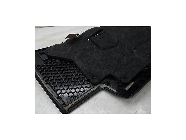 2012-2014 MERCEDES C250 W204 OEM COUPE RIGHT REAR QUARTER PANEL COVER SPEAKER 