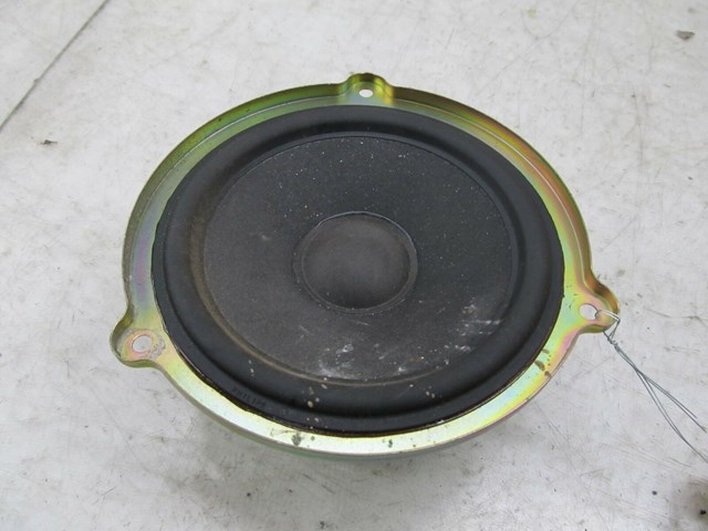 2003-2004 LAND ROVER DISCOVERY OEM LEFT FRONT DOOR SPEAKER 