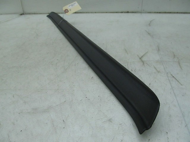 2005-2009 SAAB 9-5 OEM LEFT FRONT DOOR SILL TRIM 4562906
