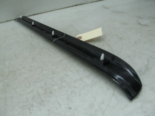 2005-2009 SAAB 9-5 OEM LEFT FRONT DOOR SILL TRIM 4562906