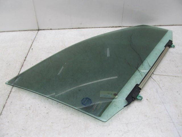  2004-2009 LEXUS RX350 RX330 OEM RIGHT FRONT DOOR GLASS WINDOW 