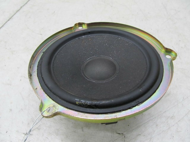 2003-2004 LAND ROVER DISCOVERY OEM RIGHT REAR DOOR SPEAKER 