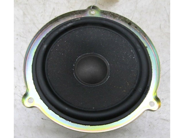 2003-2004 LAND ROVER DISCOVERY OEM RIGHT REAR DOOR SPEAKER 