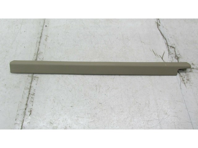 2012-2015 MERCEDES C250 COUPE W204 OEM RIGHT PASSENGER INNER DOOR SILL TRIM  
