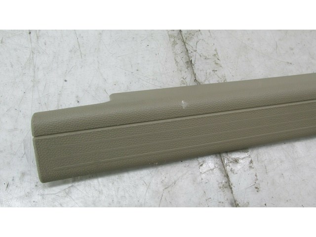 2012-2015 MERCEDES C250 COUPE W204 OEM RIGHT PASSENGER INNER DOOR SILL TRIM  