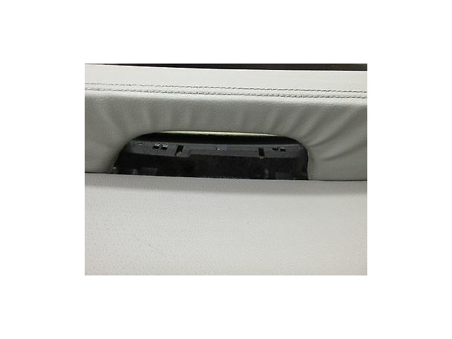 2003-2005 MERCEDES E320 WAGON W211 OEM RIGHT FRONT DOOR PANEL W/ WINDOW SWITCH