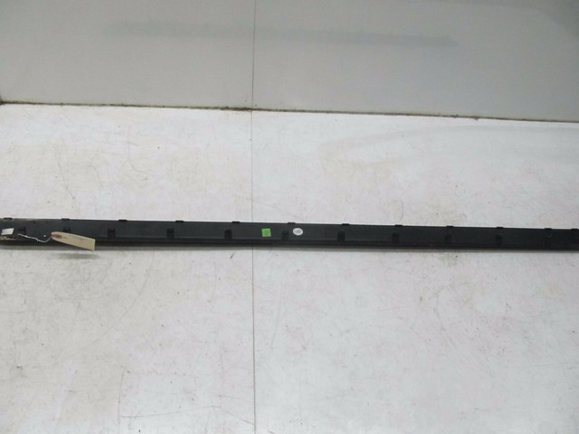 2004-2008 AUDI A8L W12 OEM RIGHT FRONT OUTER DOOR SILL SCUFF PLATE TRIM