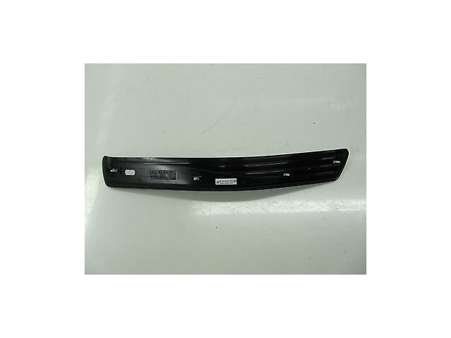 2006-2007 BMW 530XI WAGON E61 OEM RIGHT SIDE REAR DOOR SILL SCUFF PLATE TRIM