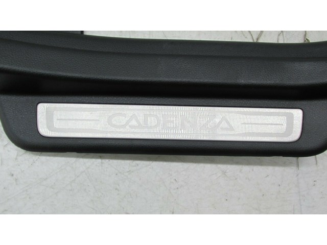 2014-2016 KIA CADENZA OEM RIGHT REAR PASSENGER SIDE LOWER DOOR SILL TRIM 