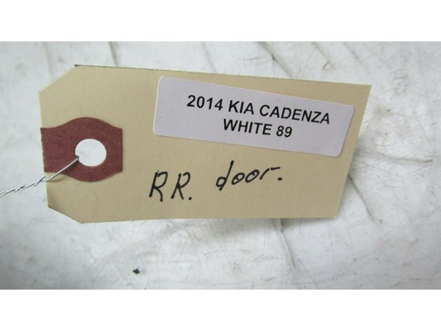 2014-2016 KIA CADENZA OEM RIGHT REAR PASSENGER SIDE LOWER DOOR SILL TRIM 
