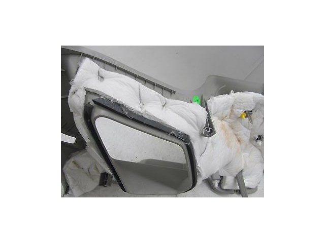 2010-2015 CADILLAC SRX OEM LEFT REAR UPPER QUARTER PANEL COVER PANEL TRIM