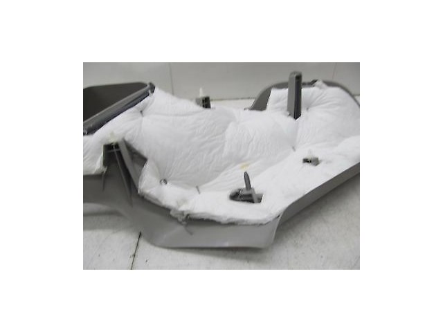 2010-2015 CADILLAC SRX OEM RIGHT REAR UPPER QUARTER PANEL COVER PANEL TRIM