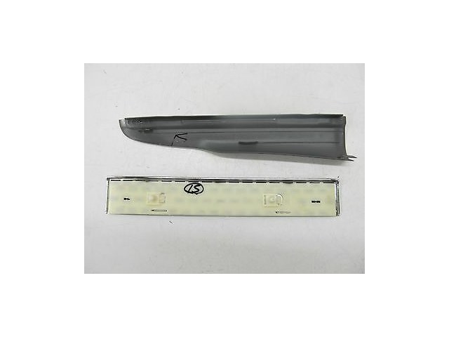 2006-2009 MERCEDES CLS500 W219 OEM RIGHT REAR BACK DOOR SILL SCUFF PLATE TRIM