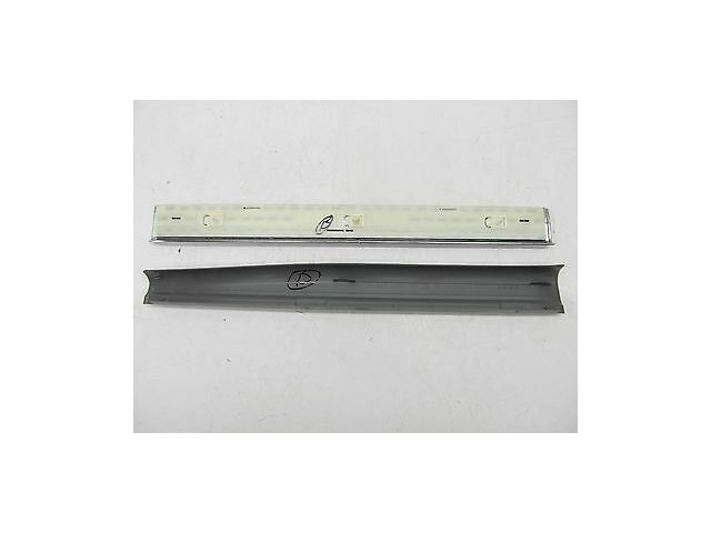 2006-2009 MERCEDES CLS500 W219 OEM RIGHT FRONT DOOR SILL SCUFF PLATE TRIM SET