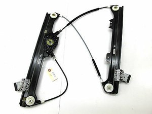2006-2007 BMW 530XI WAGON E61 OEM LEFT FRONT DOOR WINDOW REGULATOR TRACK