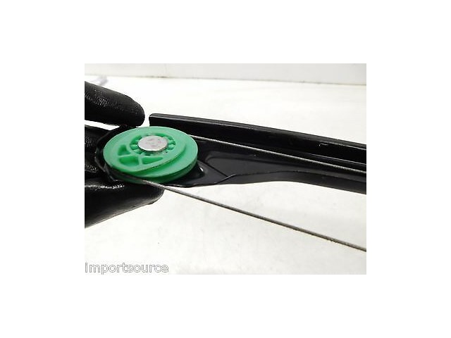 2013-2015 GMC ACADIA OEM LEFT FRONT DRIVER DOOR WINDOW REGULATOR W/O MOTOR