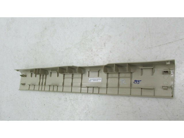 2015-2019 NISSAN MURANO OEM RIGHT FRONT INNER DOOR SILL TRIM KICK SCUFF PLATE 