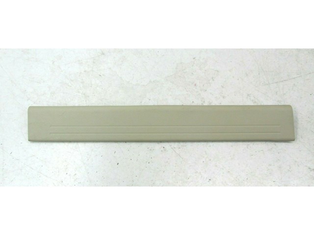 2015-2019 NISSAN MURANO OEM RIGHT FRONT INNER DOOR SILL TRIM KICK SCUFF PLATE 