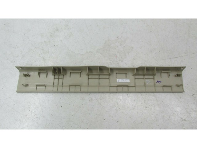 2015-2019 NISSAN MURANO OEM RIGHT FRONT INNER DOOR SILL TRIM KICK SCUFF PLATE 