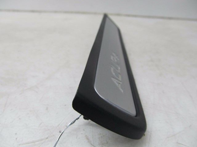 2014-2016 ACURA MDX OEM RIGHT FRONT PASSENGER DOOR SILL SCUFF PLATE 84202-TZ5A01