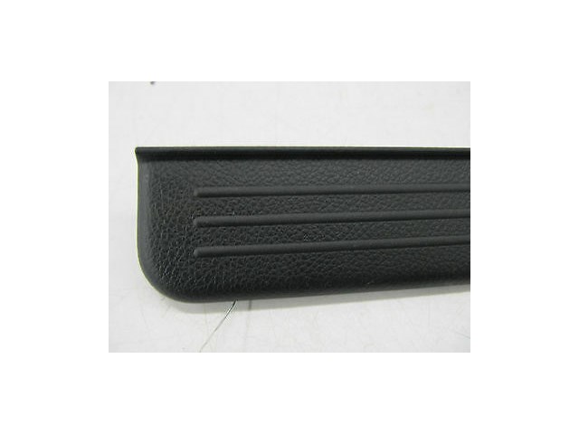 2006-2009 INFINITI M35 OEM LEFT REAR DOOR SILL SCUFF PLATE TRIM MOULDING COVER