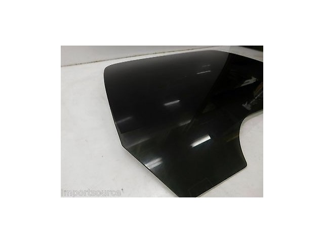 2002-2006 CADILLAC ESCALADE OEM RIGHT REAR PASSENGER DOOR WINDOW AUTO GLASS