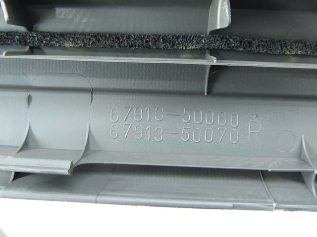 2001-2006 LEXUS LS430 OEM RIGHT FRONT PASSENGER SIDE DOOR SILL SCUFF PLATE TRIM 