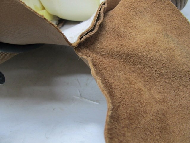 2004-2008 AUDI A8L W12 OEM RIGHT REAR PASSENGER UPPER SEAT CUSHION LEATHER BROWN