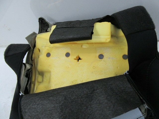 2013-2016 FORD FUSION OEM SE RIGHT FRONT PASSENGER SEAT UPPER CUSHION BLACK RED