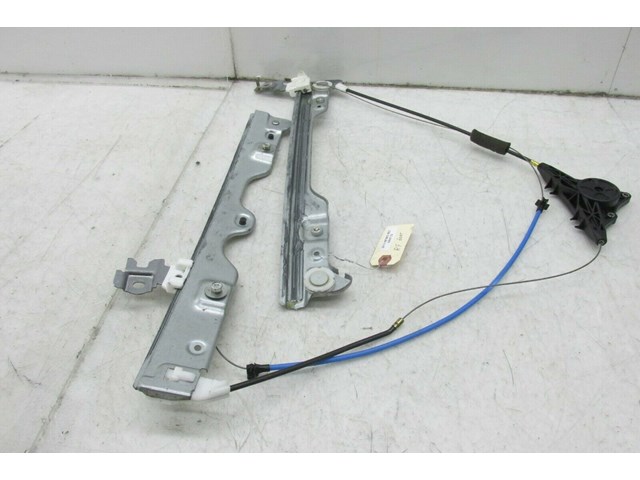  2011-2018 INFINITI M37 Q70 OEM RIGHT FRONT DOOR WINDOW REGULATOR 