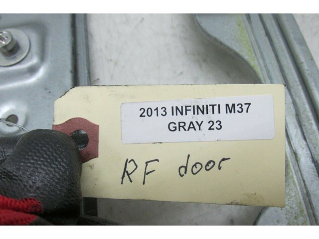  2011-2018 INFINITI M37 Q70 OEM RIGHT FRONT DOOR WINDOW REGULATOR 