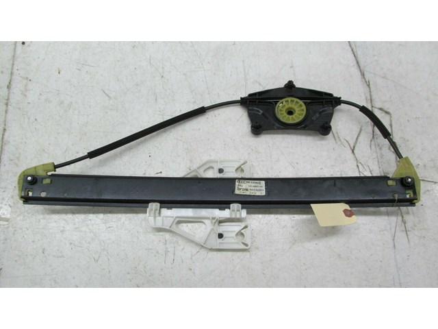 2009-2012 AUDI Q5 8R OEM RIGHT REAR PASSENGER SIDE DOOR WINDOW REGULATOR  