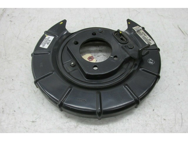 2014-2016 KIA CADENZA OEM LEFT REAR BRAKE DUST SHIELD 