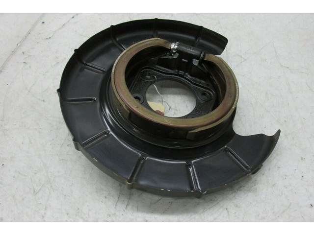2014-2016 KIA CADENZA OEM LEFT REAR BRAKE DUST SHIELD 