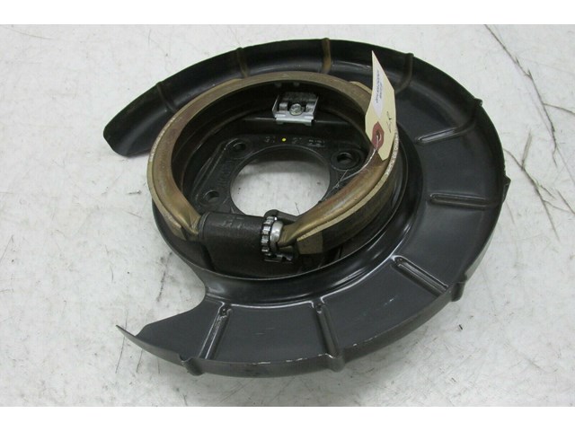 2014-2016 KIA CADENZA OEM LEFT REAR BRAKE DUST SHIELD 