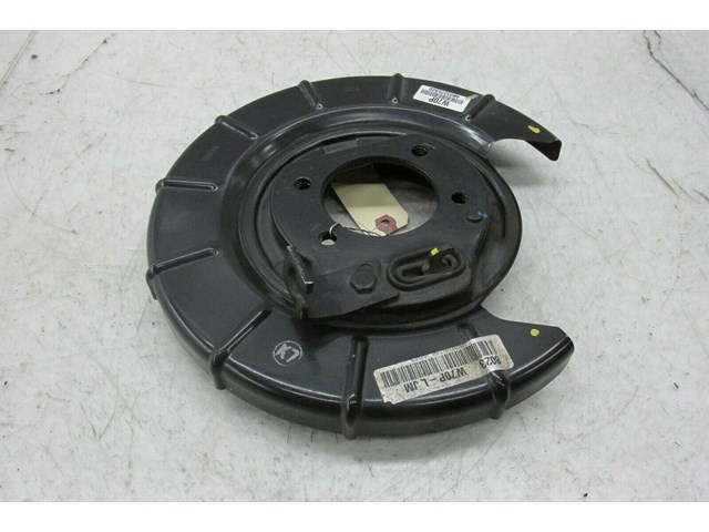 2014-2016 KIA CADENZA OEM LEFT REAR BRAKE DUST SHIELD 