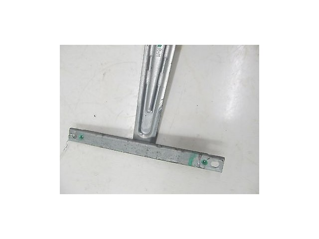 2014-2015 NISSAN VERSA NOTE OEM RIGHT REAR DOOR WINDOW REGULATOR TRACK