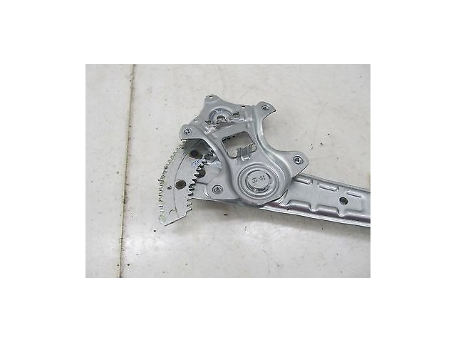 2014-2015 NISSAN VERSA NOTE OEM RIGHT FRONT WINDOW REGULATOR 