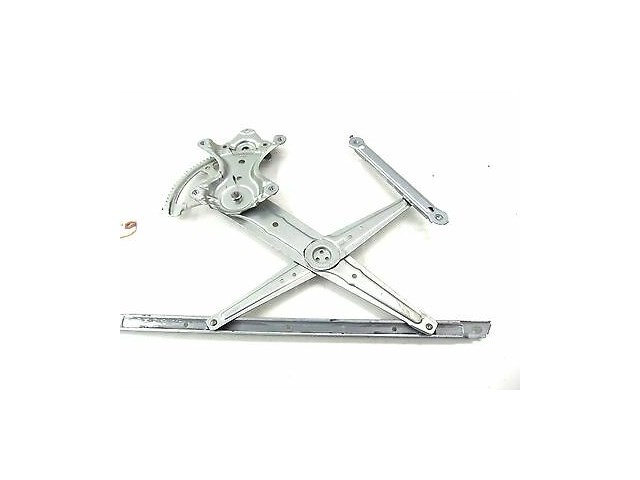 2012-2015 TOYOTA PRIUS C OEM RIGHT FRONT PASSENGERS SIDE WINDOW REGULATOR