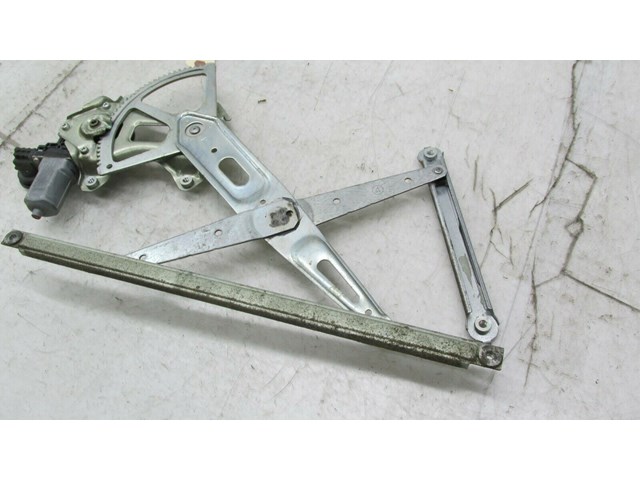 2004-2009 TOYOTA PRIUS OEM RIGHT REAR PASSENGER DOOR WINDOW REGULATOR W/MOTOR