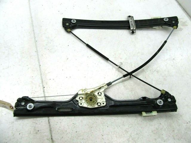 2007-2010 BMW X5 E70 OEM LEFT FRONT DRIVER DOOR WINDOW REGULATOR WITHOUT MOTOR