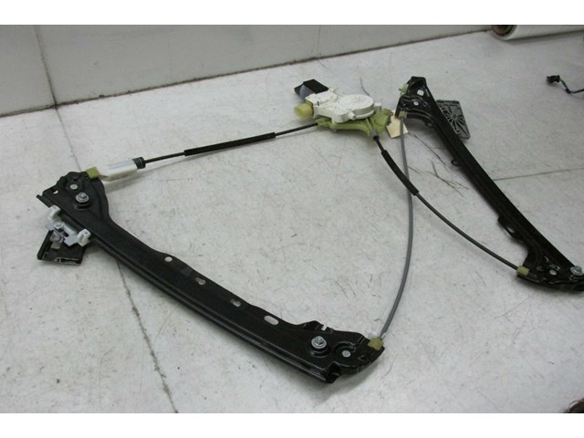  2009-2013 BMW 328i E93 LCI OEM LEFT DRIVER DOOR WINDOW REGULATOR WITH MOTOR 