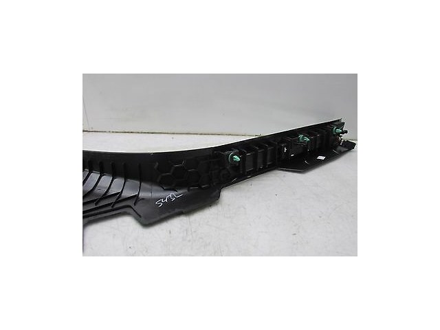 2013-2016 CADILLAC SRX OEM RIGHT SIDE DOOR SILL CHROME PLATE COVER TRIM