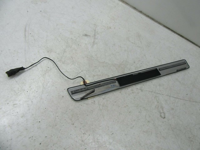 2013-2018 NISSAN SENTRA SV OEM RIGHT FRONT ILLUMINATED DOOR SILL SCUFF PLATE