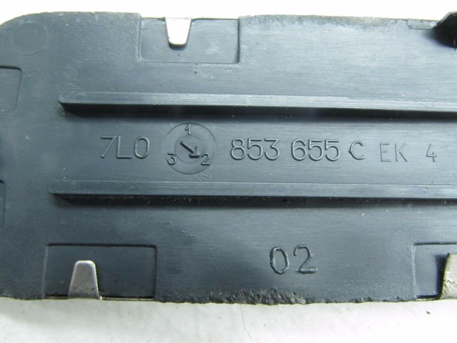 2004-2007 VOLKSWAGEN TOUAREG OEM LEFT FRONT DOOR SILL TRIM PANEL 