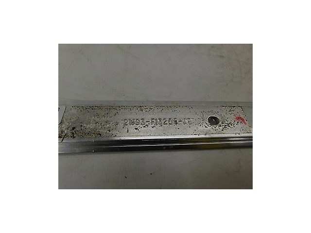 2004-2007 JAGUAR XJ8 X350 OEM LEFT FRONT DRIVER DOOR SILL TRIM